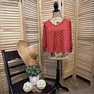 Old Navy Rust Colored Diamond Print Blouse